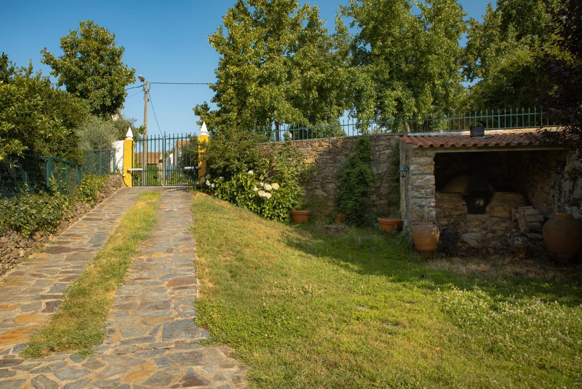 A Sobreirinha Jacuzzi E Pet Friendly Villa Sobreira Formosa Exteriör bild